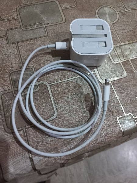 I phone original Adopter & Cable for Sale 4