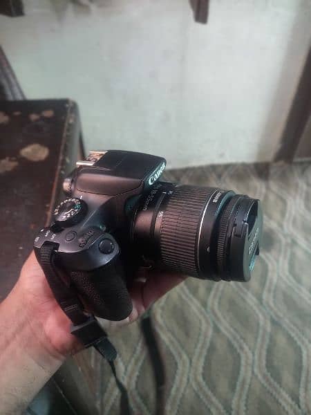 canon 1300 d 0