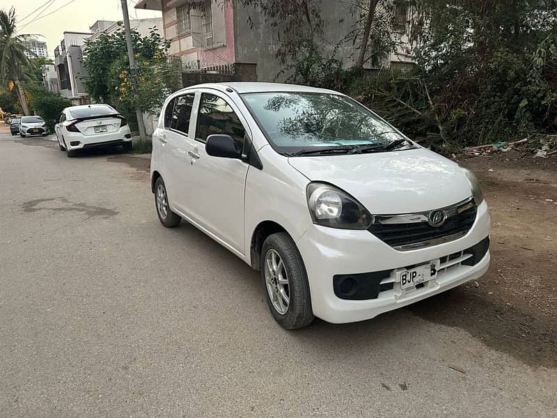 Daihatsu Mira 2014 2