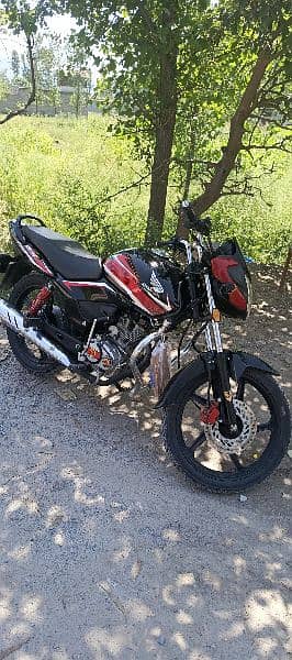 Honda cb125f Lush condition 4