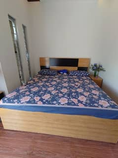 Stylish King Size Bed with 2 Side Tables for Sale in good condition