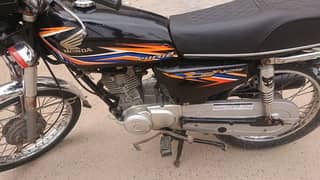 Honda CG-125 2018 modle Karachi no 3444 Goldeen no