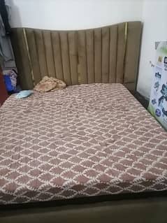 bed dresseing and side tables for sale