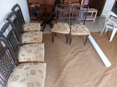 6 seater, 5 foot glass dining table, chinioti design for sale