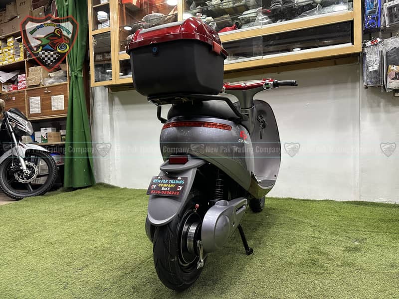 Powerful EV SCOOTY Desir GO PLUS 2024 10