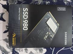 Samsung 250GB 980 PCIe 3.0 x4 M. 2 Internal SSD