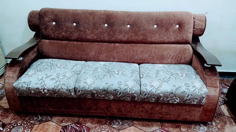 urgent Sale 5 seater sofa set 3