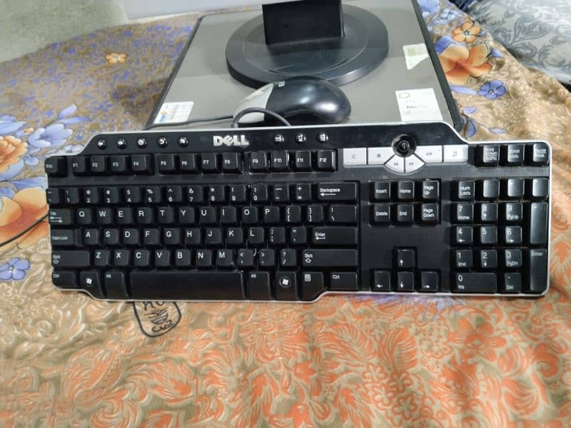 full set computer PC 2gb ram 160 hard panteam core due 03438573965 2