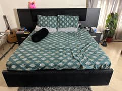 king size Designer bed with 2 side tables for sale in DHA Lahore