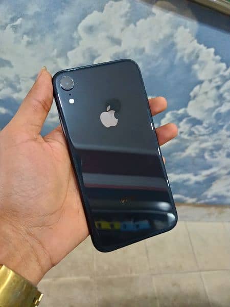 iphone XR 0