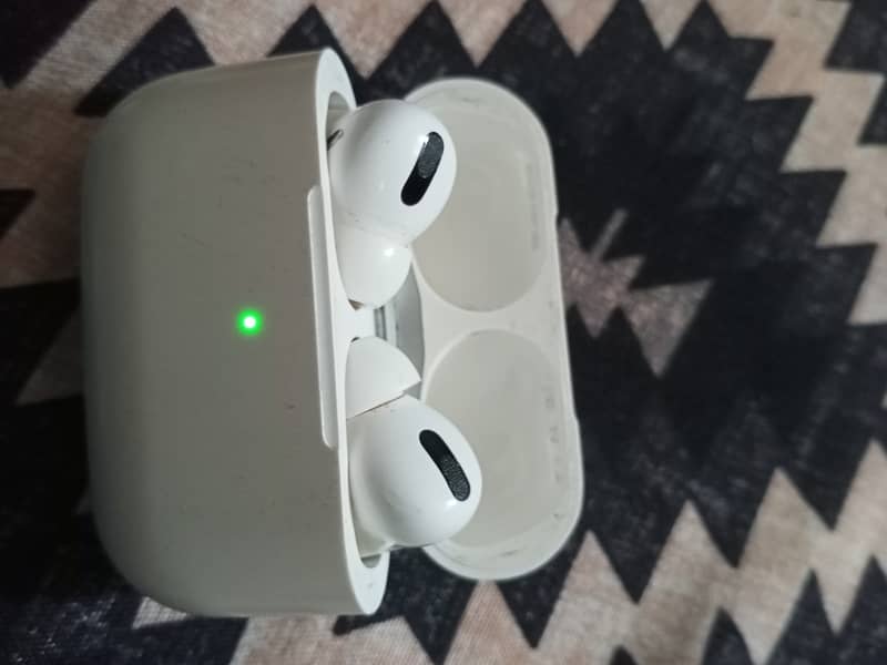 airpods pro available with best battery timings 9