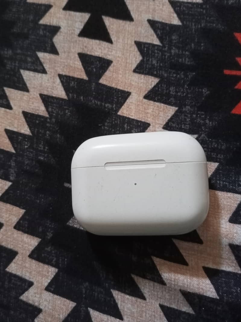 airpods pro available with best battery timings 11