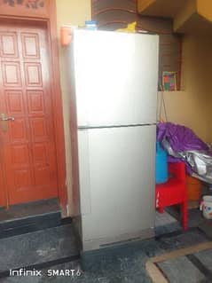 pel xl size fridge for sale in pgshs society adiala rd rawalpindi