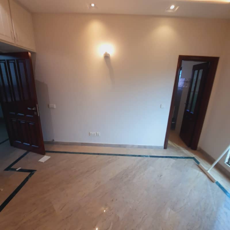 10 Marla upper portion (lower lock) 3bed tv lounge available for rent in DHA phase 5 12