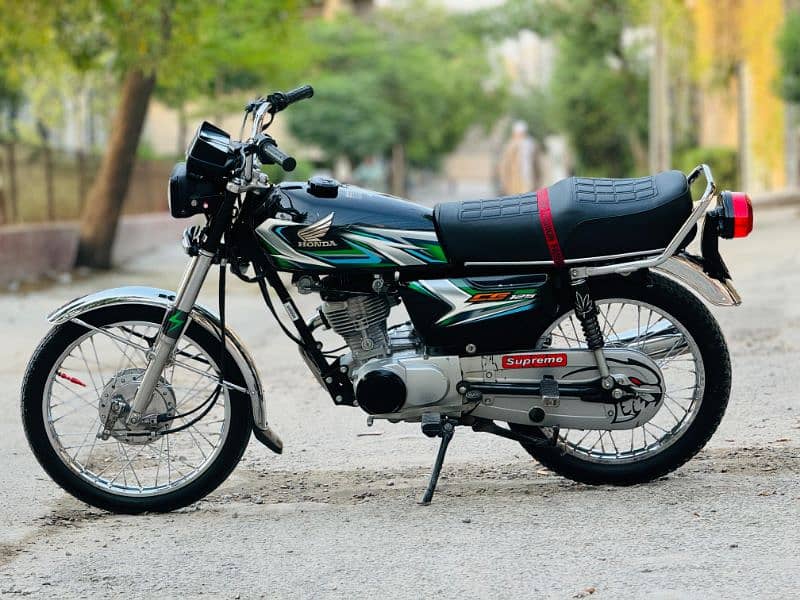 honda 125 black modified 1