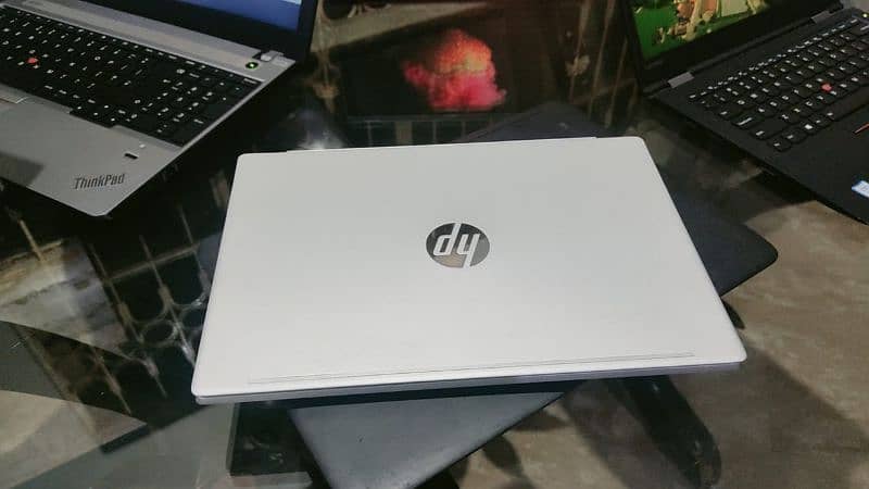 Hp pavilion 13, i5 8th gen, 8gb ram, 256ssd 8