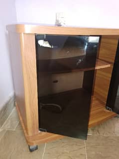 wood and glass door Tv trawli