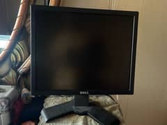 LCD 17 inch Dell auto adjustable