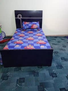 Single bed for sale