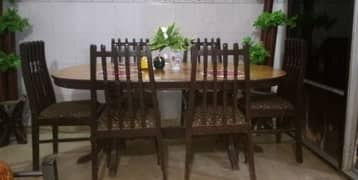 wooden dinning table