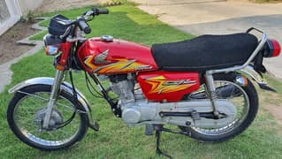 Honda CG 125 less used by a doctor with care 22 model like new