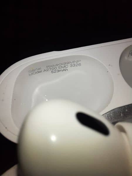 Apple airpods pro 2 4