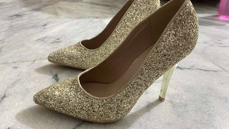 golden heels 2