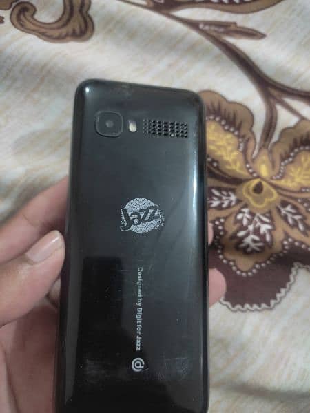 digit 4G mobile good condition,minor scratch 2