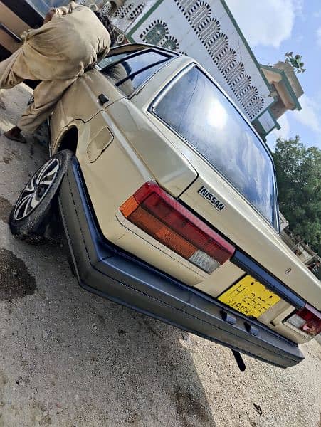 Nissan Sunny 1986 automatic transmission 4