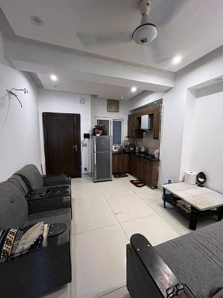 studio one bedroom two bedroom Apartment Available for daily weekly 2