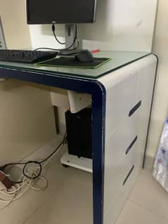 computer table