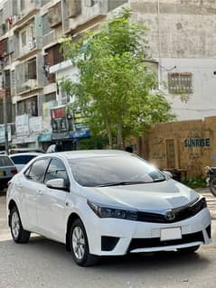 Toyota Corolla Altis 2015 Super White