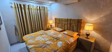 A Beautiful 1 Bed Room Luxury Apartments For Rent On Daily & Monthly Bases Bahria Town Lahore(1&2 Bed Room)