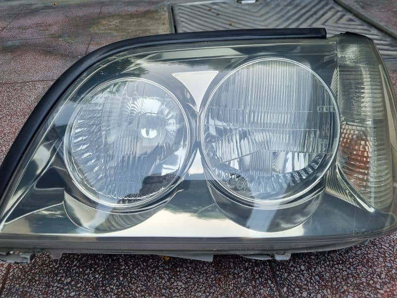 Toyota Crown Athlete Headlights 1