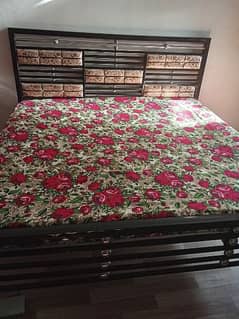 iron bed with metres 6 by6 condition 10/10 urgent sell