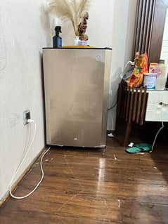 room fridge / pel mini refrigerator / mini fridge