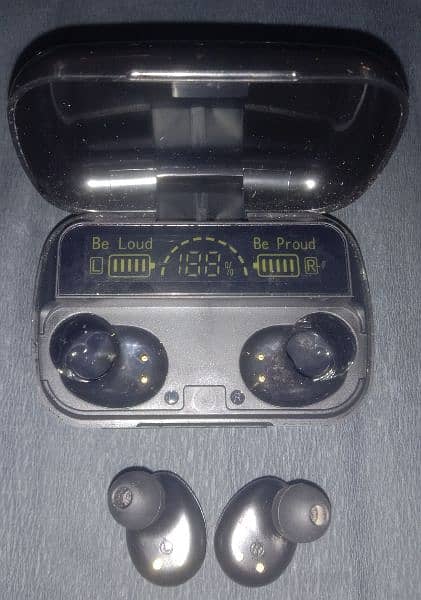 m10 earbuds 10/10 4