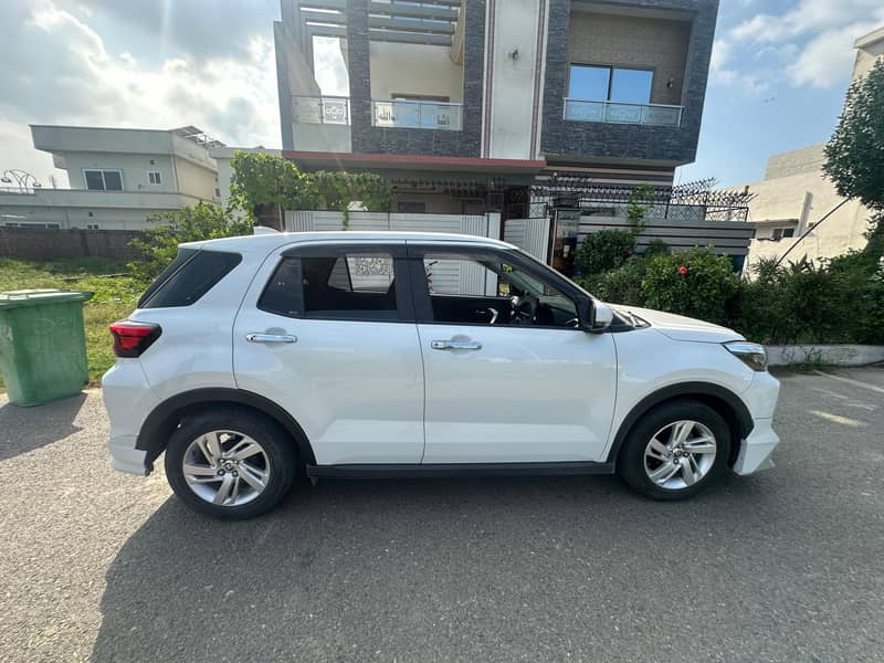 Toyota Raize 2021/2024 Total Geniune car no paint and shower 6