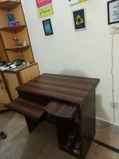 Computer Table For sale