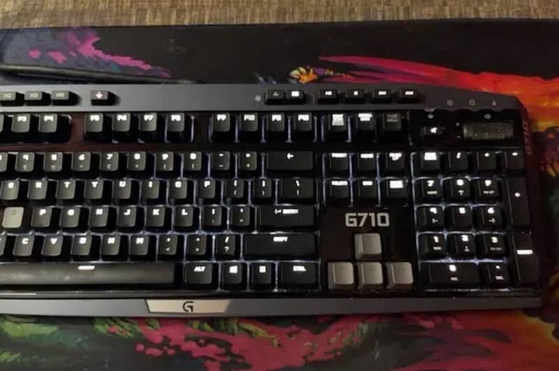 Logitech G710 blue keys mechanical keyboard 2