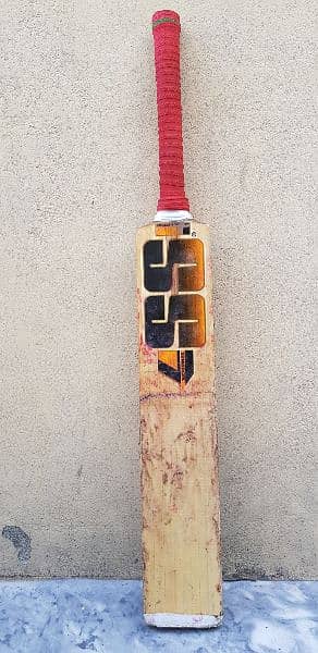 Cricket Kit for urgent sale 1