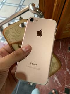 iphone 7 32gb Pta Approved rose gold colour