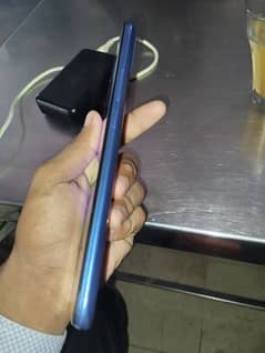 Infinix hot 10 play 4/64 10/10 conditoin