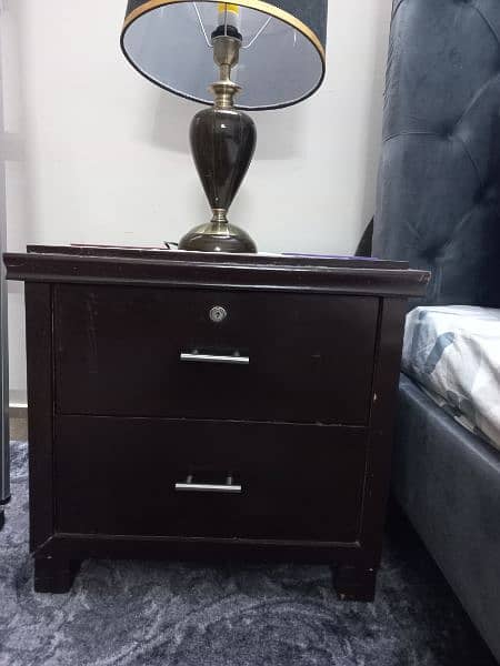 Console, Sidetables,  dressing , dressing chair 2