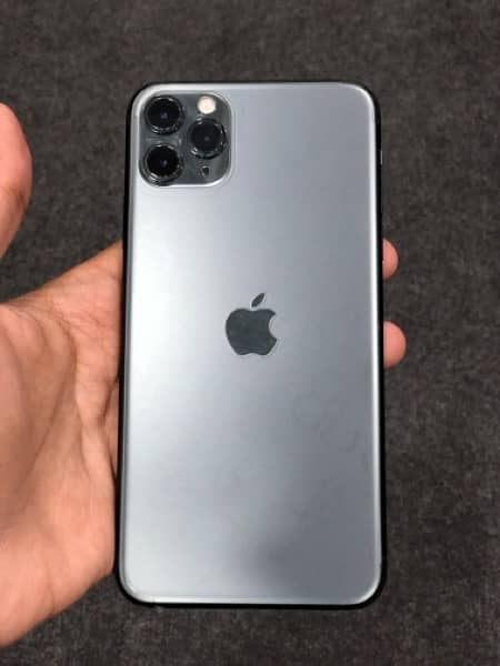 iphone 11 pro max 2