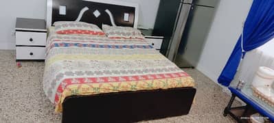 Queen size bed/side tables/Mattress/cupboard