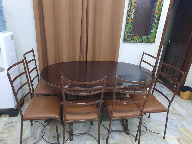 6 seater dining table 0