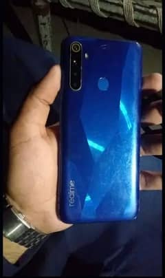 realme 4.128