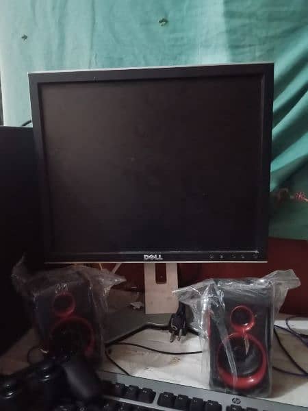 PC (17 inch monitor, gaming remote,speaker high sound, mouse, keyboard 2