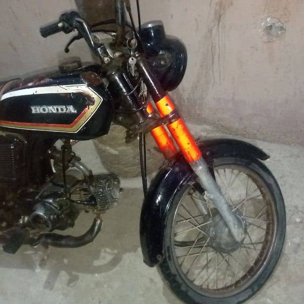 Honda 70 urgent for sale 12